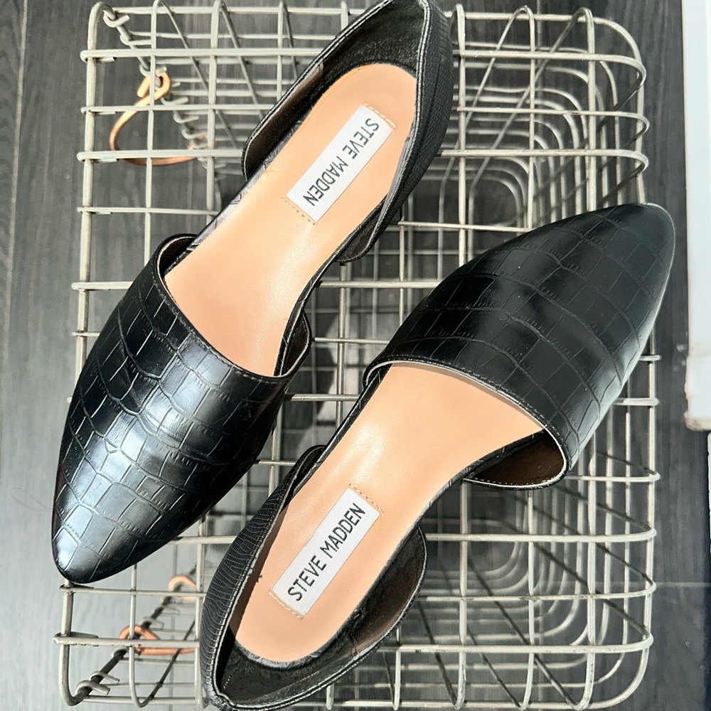 Steve Madden Black Croc-Embossed D'Orsay Flats